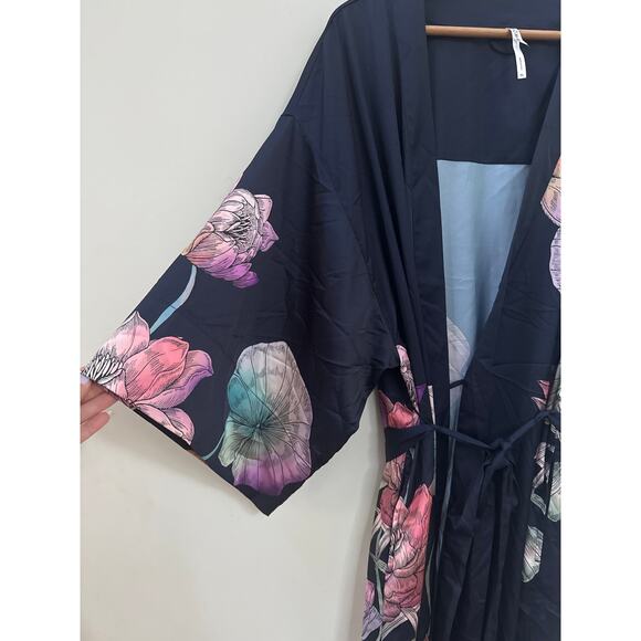 SOMA Intimates Satin Kimono Long Robe Mystical Blooms Rose Navy Women's L/XL - Picture 2 of 6